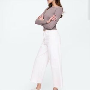 Gap High Rise Wide-Leg White Cropped Jeans Size 10 🥂